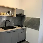 M&i, Free Private Parking Apartamento