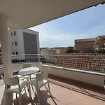 M&i, Free Private Parking Apartamento Makarska