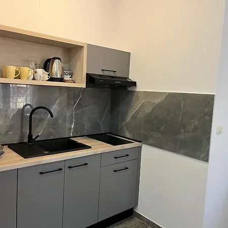 M&i, Free Private Parking Appartement