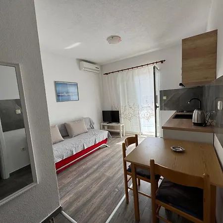 Апартаменти M&i, Free Private Parking *