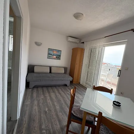 Appartement M&i, Free Private Parking Makarska