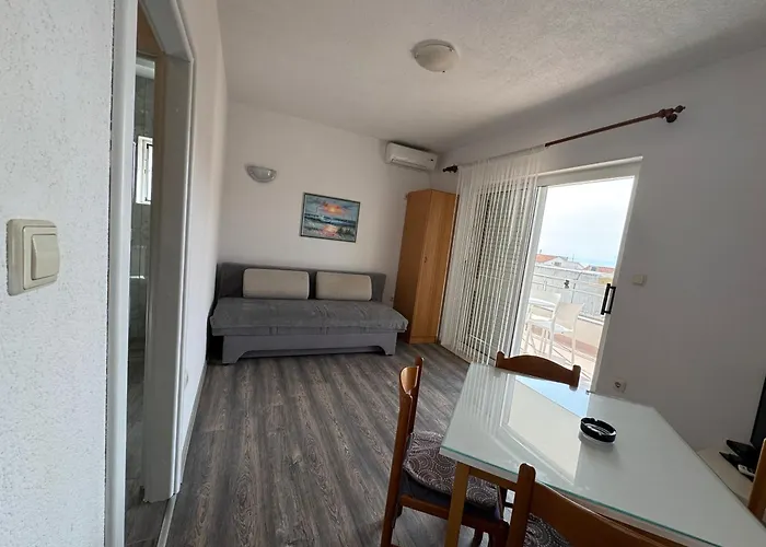 Appartement M&i, Free Private Parking Makarska