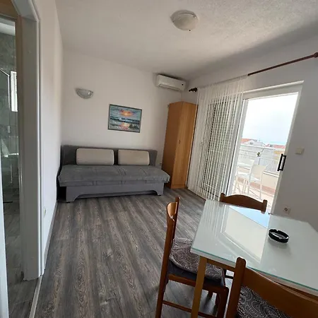 M&i, Free Private Parking Appartement *