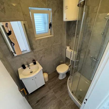 Appartement M&i, Free Private Parking Makarska