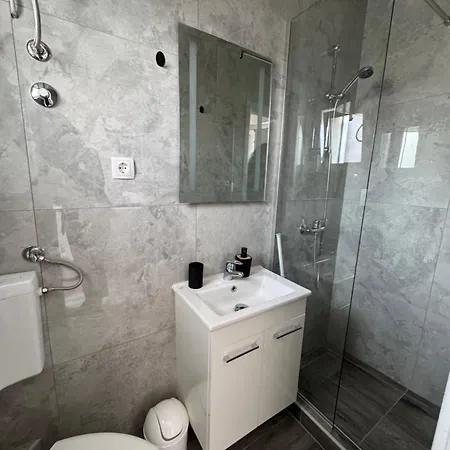 Appartement M&i, Free Private Parking Makarska