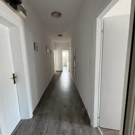 M&i, Free Private Parking Makarska