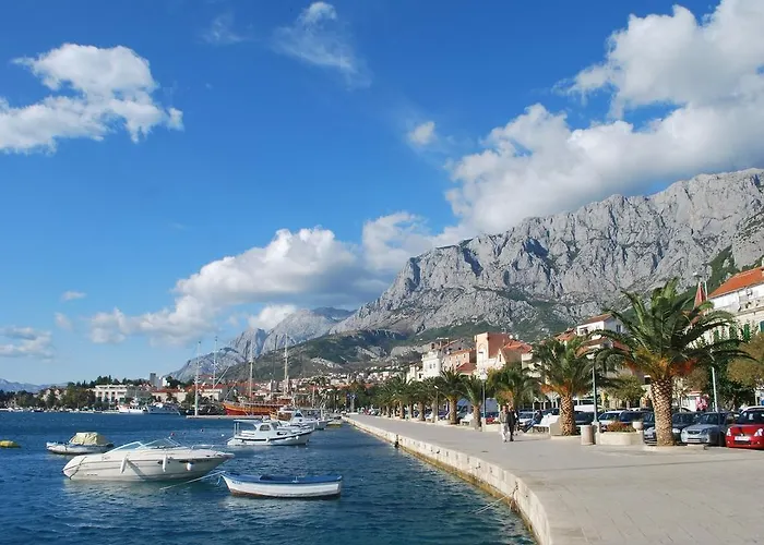 M&i, Free Private Parking Daire *