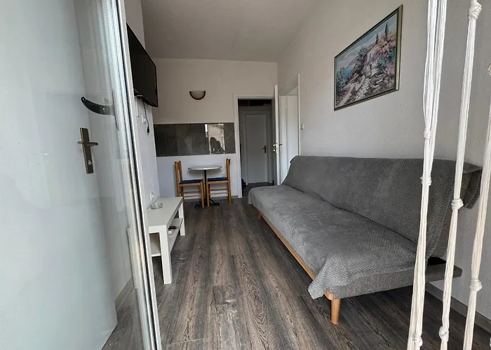 M&i, Free Private Parking * Makarska